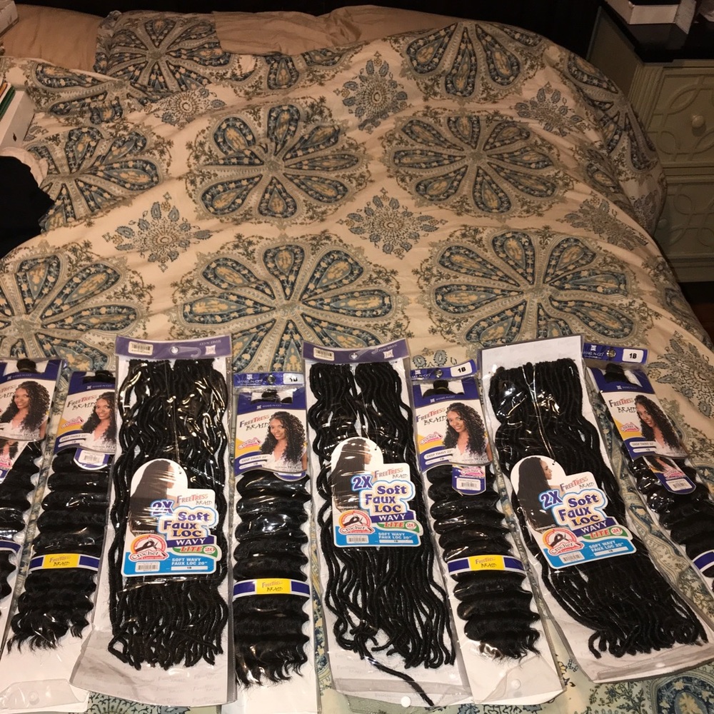 Freetress faux locs!